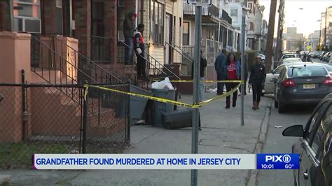 Police investigate after man found dead in home in Wicker Park